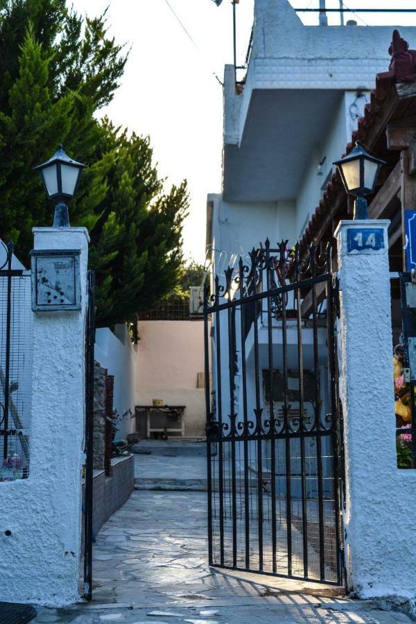 Sofia'S Seaview Villa Near Airport And Beach Artémida Eksteriør bilde